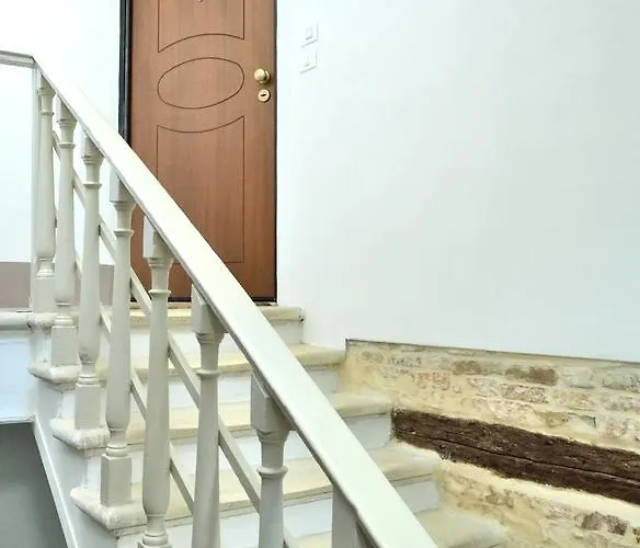 Al Campanile Daire *